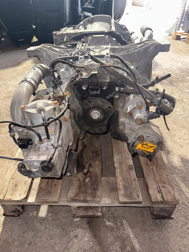 Actros MP4 Automatikgetriebe G211-12 + INTARDER + Nebenantrieb - Transmission für LKW: das Bild 5 Actros MP4 Automatikgetriebe G211-12 + INTARDER + Nebenantrieb - Transmission für LKW: das Bild 5