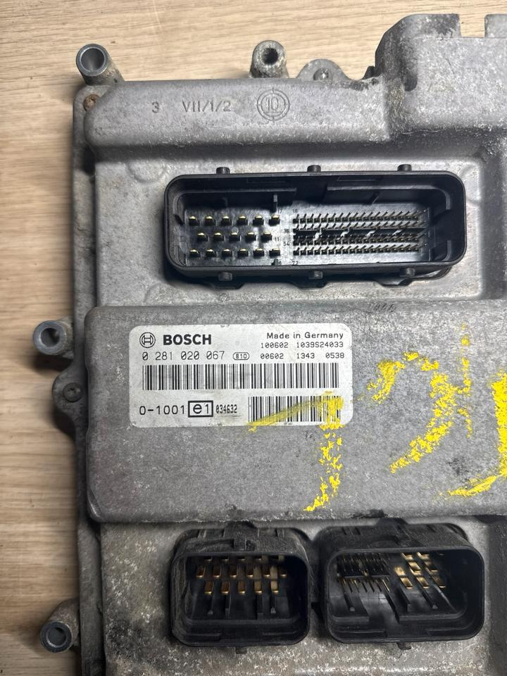 MAN TGL EU5 Motorsteuergerät 0281020067 - Elektrische Ausrüstung für LKW: das Bild 3 MAN TGL EU5 Motorsteuergerät 0281020067 - Elektrische Ausrüstung für LKW: das Bild 3