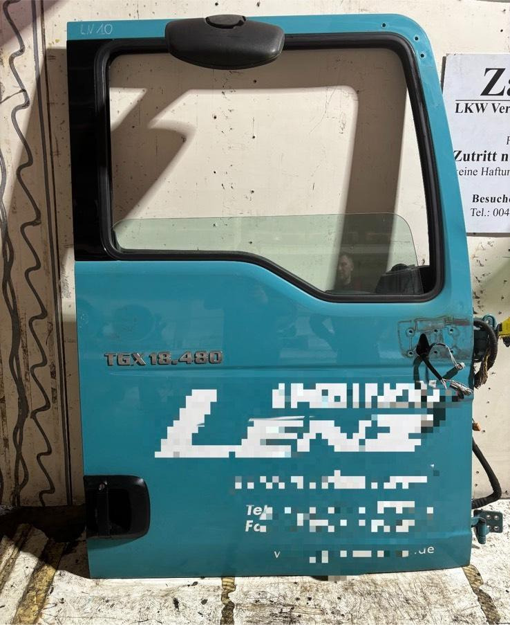 MAN TGX Beifahrertür, Tür Türkis, Innenverkleidung LN 10 - Tür und Teile für LKW: das Bild 2 MAN TGX Beifahrertür, Tür Türkis, Innenverkleidung LN 10 - Tür und Teile für LKW: das Bild 2