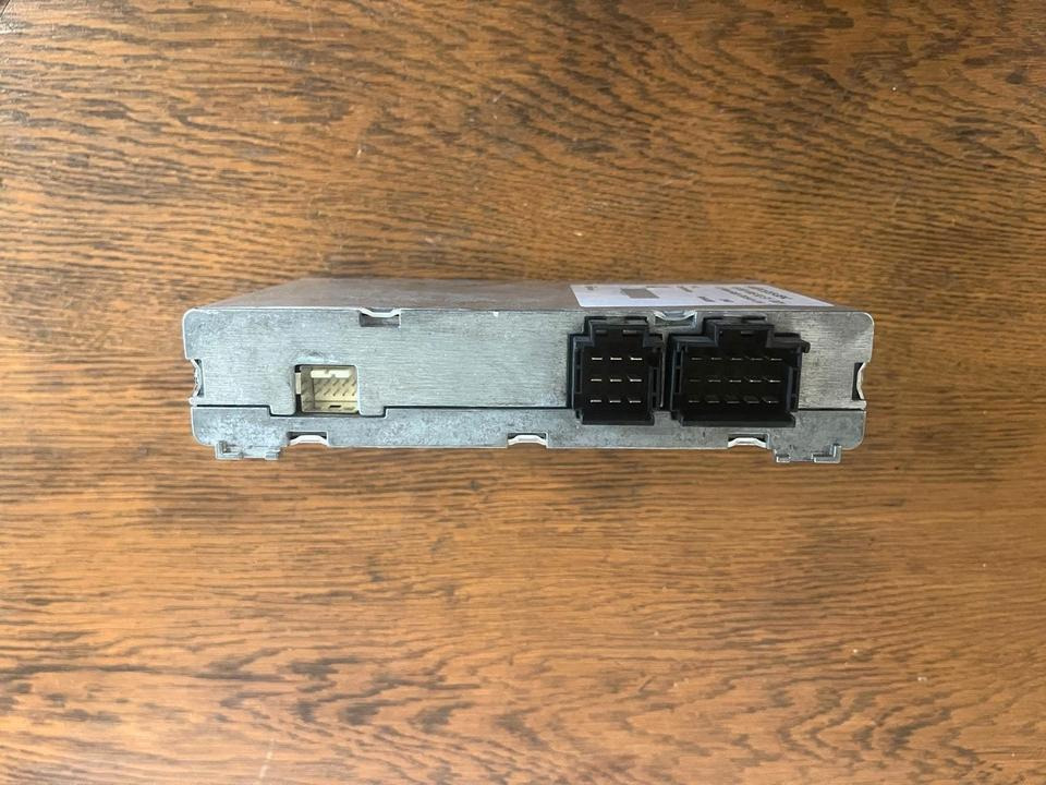 Mercedes Actros MP4 LU Video Radar Decision Unit A0004463051 - Navigationssystem für LKW: das Bild 4 Mercedes Actros MP4 LU Video Radar Decision Unit A0004463051 - Navigationssystem für LKW: das Bild 4