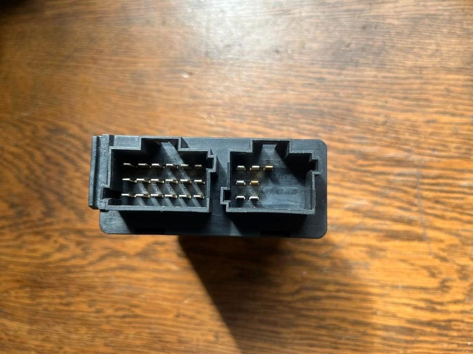 Mercedes Continental ZVFB Steuergerät A0004461616 - Steuergerät für LKW: das Bild 3 Mercedes Continental ZVFB Steuergerät A0004461616 - Steuergerät für LKW: das Bild 3