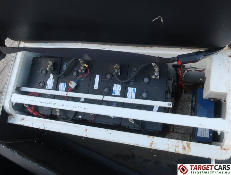 Golfmobil Bradshaw AV6AV ELECTRIC UTV RECREATIONAL 6-PERSONS VEHICLE: das Bild 13 Golfmobil Bradshaw AV6AV ELECTRIC UTV RECREATIONAL 6-PERSONS VEHICLE: das Bild 13