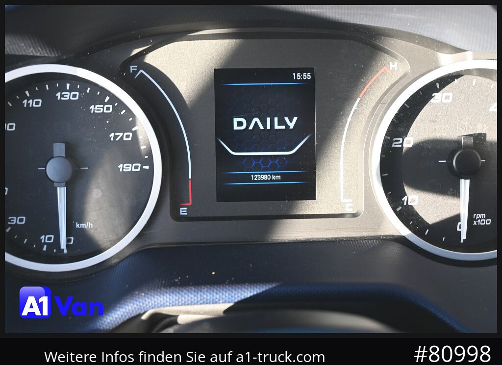 IVECO Daily 72C18 A8V Pritsche/Plane, Tempomat, AHK, Klima - Transporter mit Plane: das Bild 5 IVECO Daily 72C18 A8V Pritsche/Plane, Tempomat, AHK, Klima - Transporter mit Plane: das Bild 5