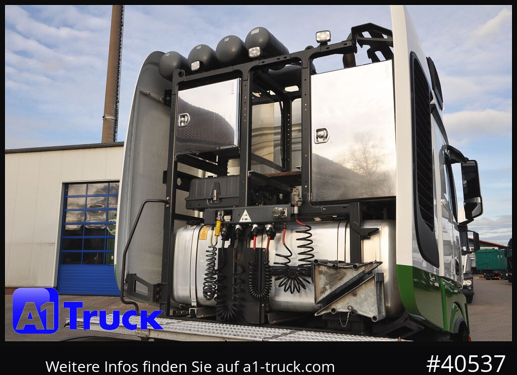 MERCEDES-BENZ 4158 BL 8x4, neues Model, guter Zustand - Sattelzugmaschine: das Bild 2 MERCEDES-BENZ 4158 BL 8x4, neues Model, guter Zustand - Sattelzugmaschine: das Bild 2