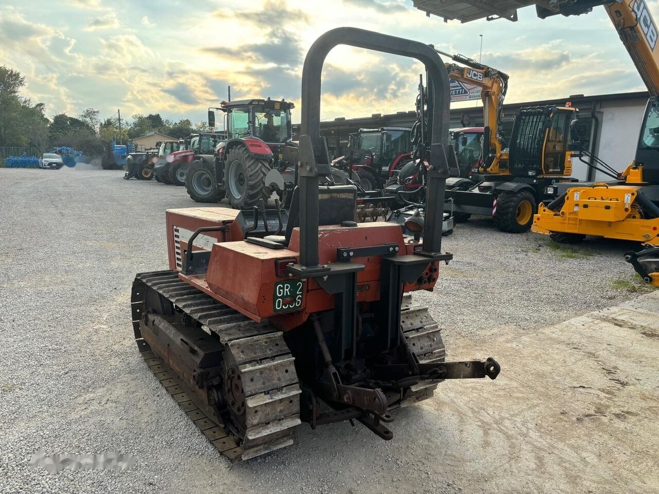 FIAT 665C - Raupentraktor: das Bild 2 FIAT 665C - Raupentraktor: das Bild 2