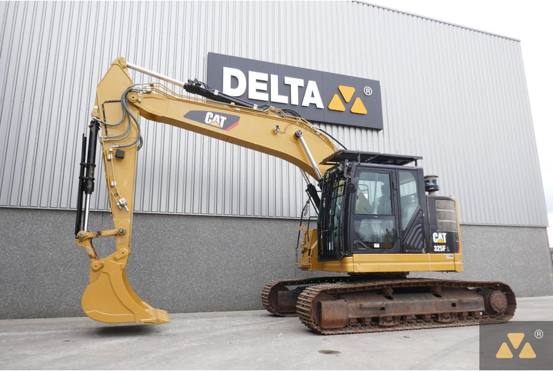 Caterpillar 325F LCR - Kettenbagger: das Bild 3 Caterpillar 325F LCR - Kettenbagger: das Bild 3
