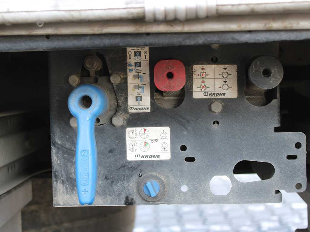 Planenauflieger Krone SD, LOWDECK, LIFTING AXLE, MULTILOCK, LIFTING ROOF: das Bild 6
