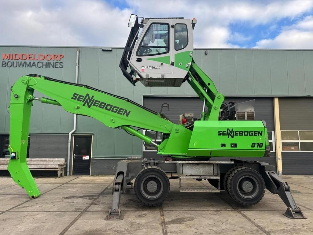 Sennebogen 818M - Umschlagbagger: das Bild 1 Sennebogen 818M - Umschlagbagger: das Bild 1