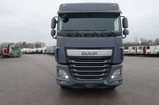 DAF FAT XF 510 mit Penz Ladekran 15Z8.70 inkl. Holzgreifer 6x4 - Holztransporter: das Bild 2 DAF FAT XF 510 mit Penz Ladekran 15Z8.70 inkl. Holzgreifer 6x4 - Holztransporter: das Bild 2