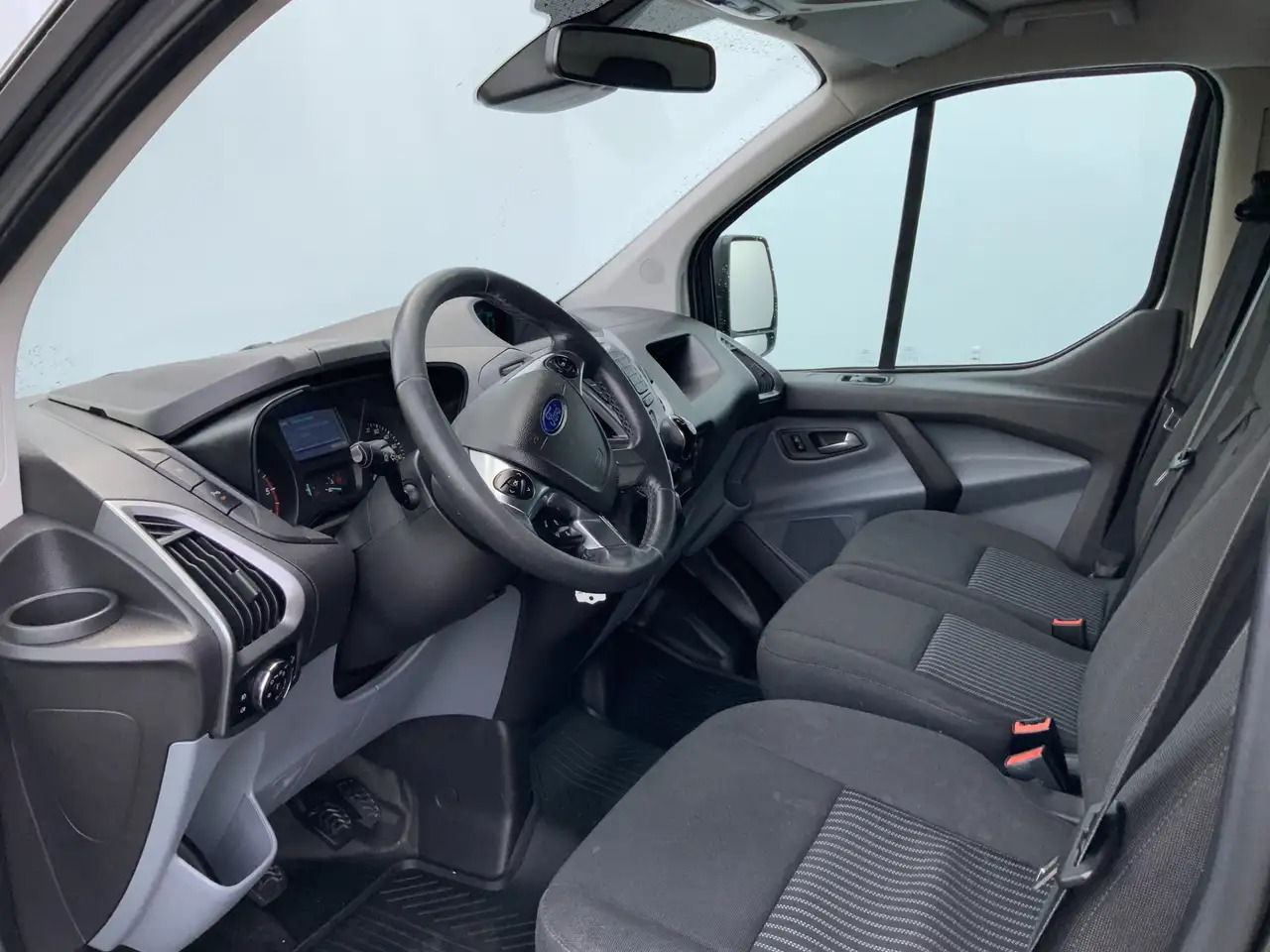 Ford Transit Custom 270 2.2 TDCI L1H1 Trend Airco Camera Cruise Dakdra - Kastenwagen: das Bild 5 Ford Transit Custom 270 2.2 TDCI L1H1 Trend Airco Camera Cruise Dakdra - Kastenwagen: das Bild 5