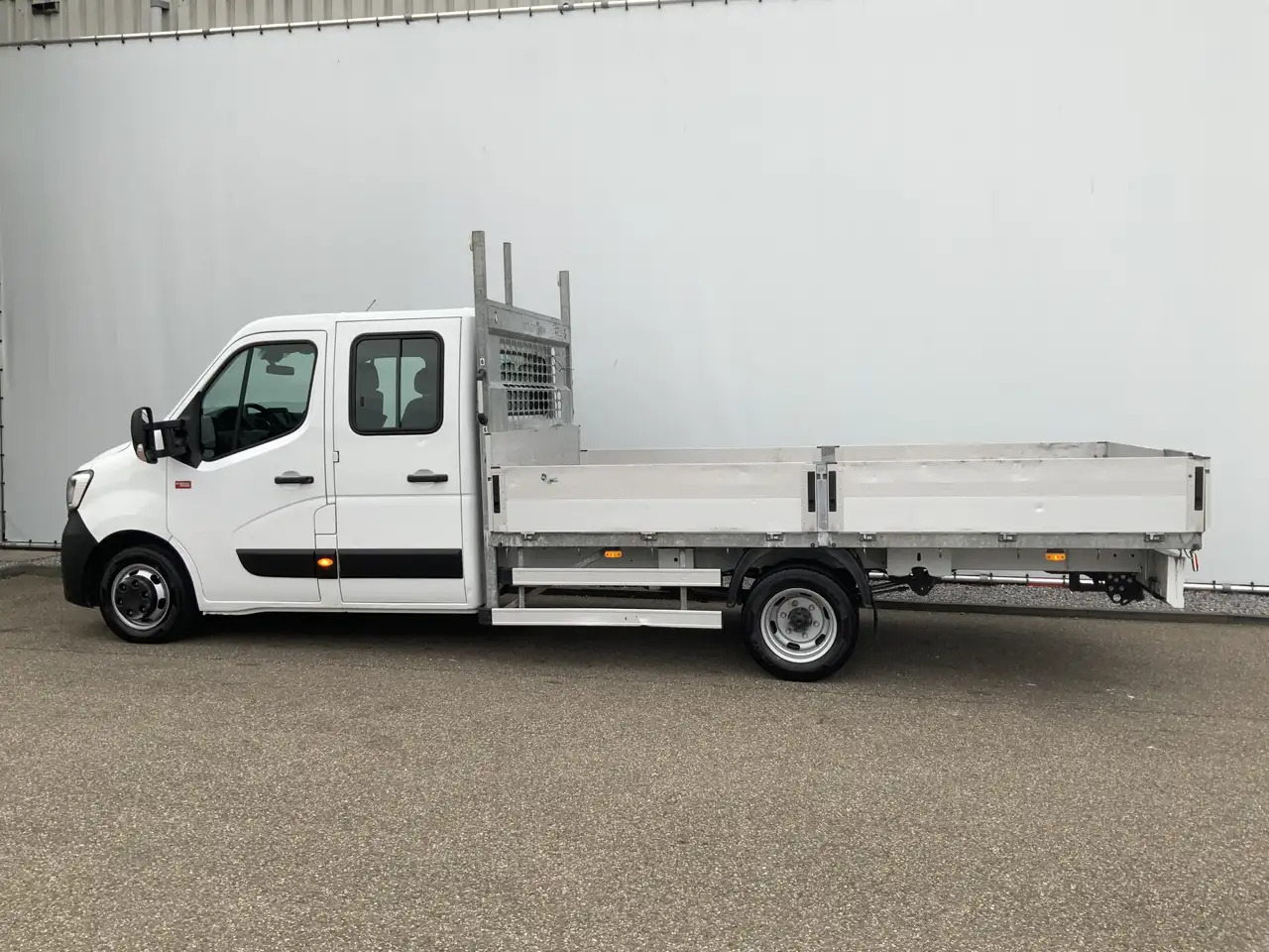 Renault Master T35 2.3 dCi 165 L4 Dub Cab PickUp Navi 6 Zits Trek - Pritschenwagen, Transporter mit Doppelkabine: das Bild 3 Renault Master T35 2.3 dCi 165 L4 Dub Cab PickUp Navi 6 Zits Trek - Pritschenwagen, Transporter mit Doppelkabine: das Bild 3