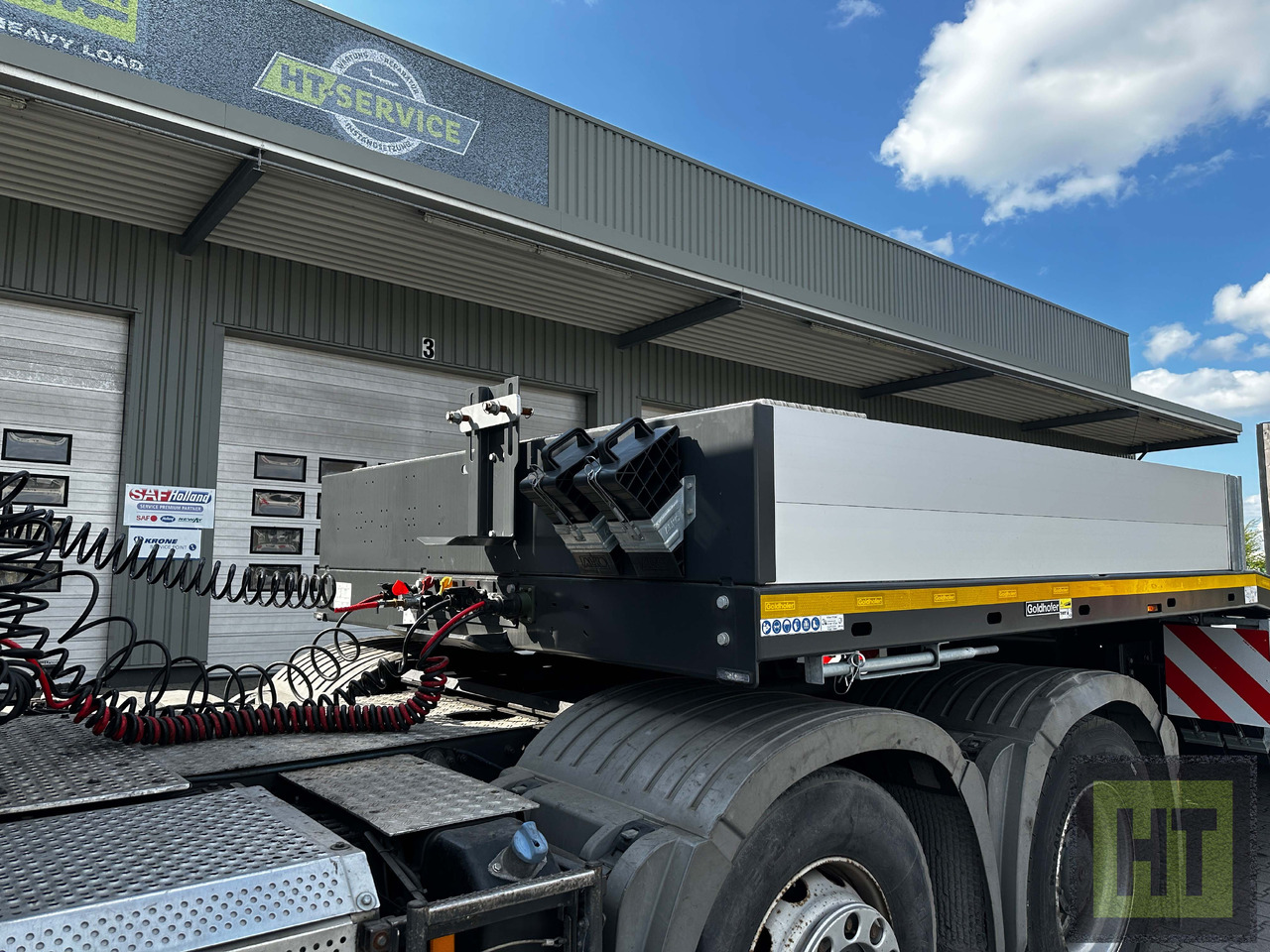 Goldhofer 4-Achs-Tele-Semi mit hydr. Doppelklapprampen - Tieflader Auflieger: das Bild 2 Goldhofer 4-Achs-Tele-Semi mit hydr. Doppelklapprampen - Tieflader Auflieger: das Bild 2