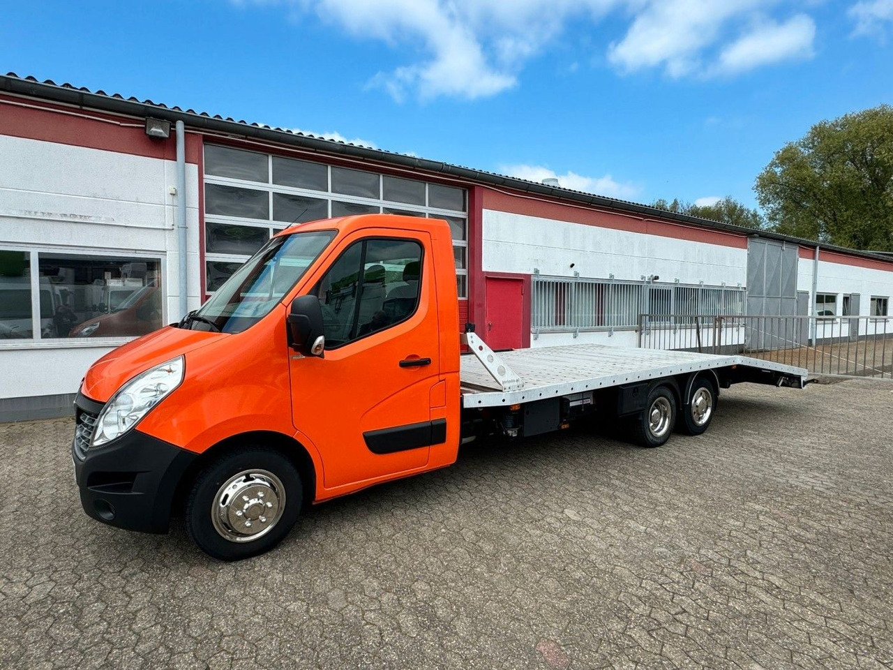 Renault Master Autotransporter - Autotransporter LKW: das Bild 1 Renault Master Autotransporter - Autotransporter LKW: das Bild 1