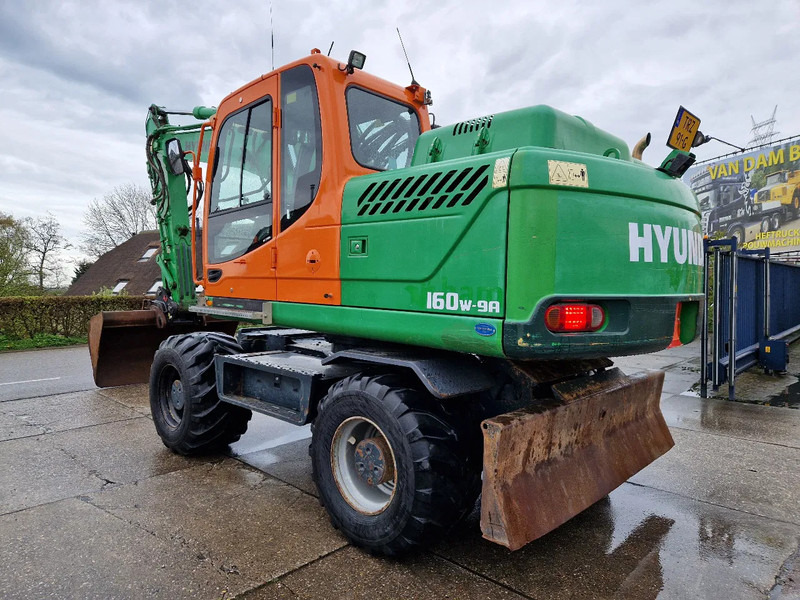 Hyundai Robex 160W-9A met 6-cilinder Cummins motor - Mobilbagger: das Bild 1 Hyundai Robex 160W-9A met 6-cilinder Cummins motor - Mobilbagger: das Bild 1