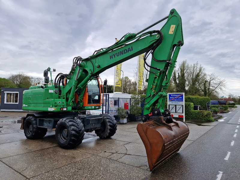 Hyundai Robex 160W-9A met 6-cilinder Cummins motor - Mobilbagger: das Bild 3 Hyundai Robex 160W-9A met 6-cilinder Cummins motor - Mobilbagger: das Bild 3