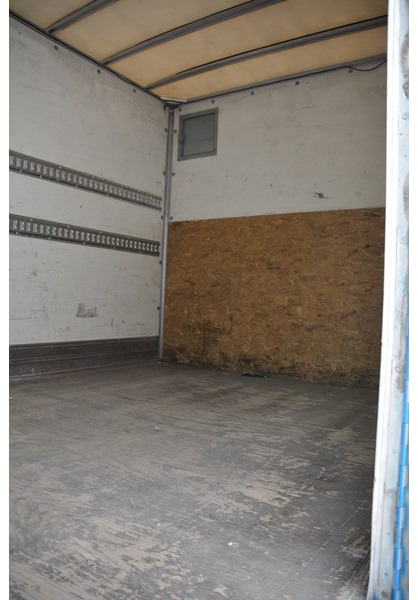 Iveco Eurocargo 120E18 - Koffer LKW: das Bild 4 Iveco Eurocargo 120E18 - Koffer LKW: das Bild 4