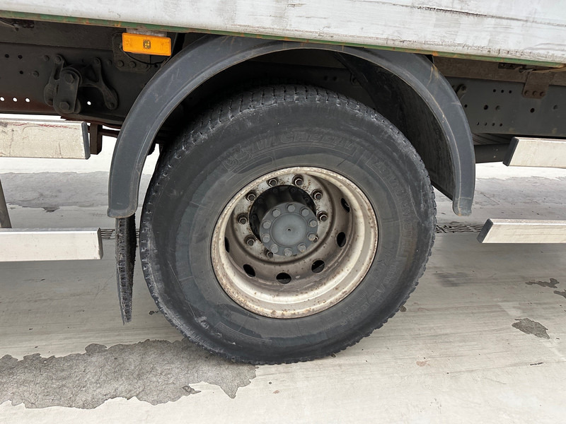 Mercedes-Benz Atego 1823 - Plane LKW: das Bild 4 Mercedes-Benz Atego 1823 - Plane LKW: das Bild 4