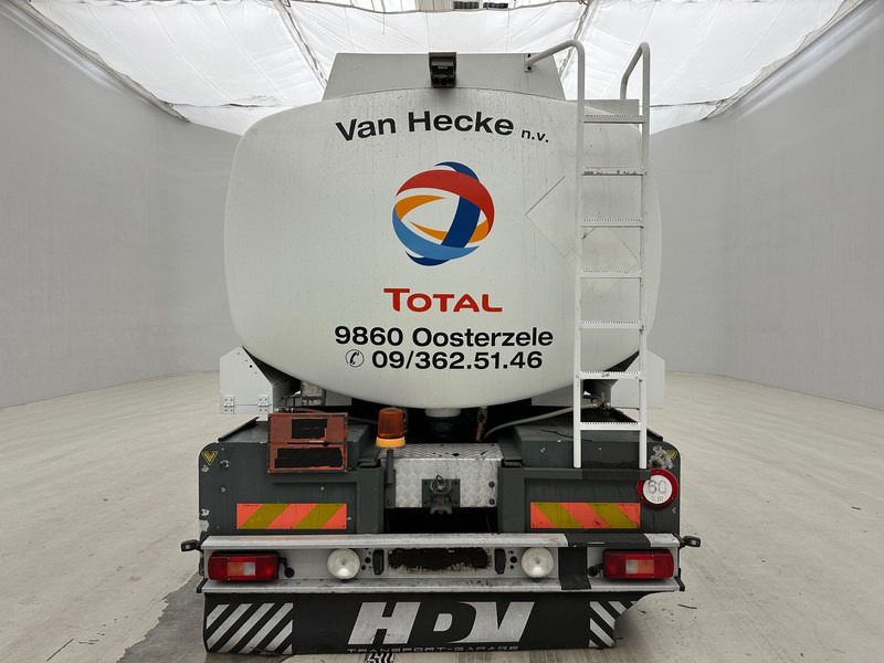 Volvo FM 300 - 6x2 - Tankwagen: das Bild 5 Volvo FM 300 - 6x2 - Tankwagen: das Bild 5