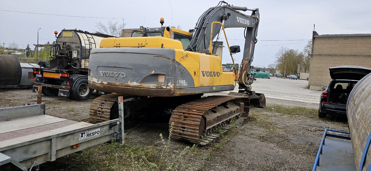 Kettenbagger Volvo EC 210 BLC  new engine: das Bild 5