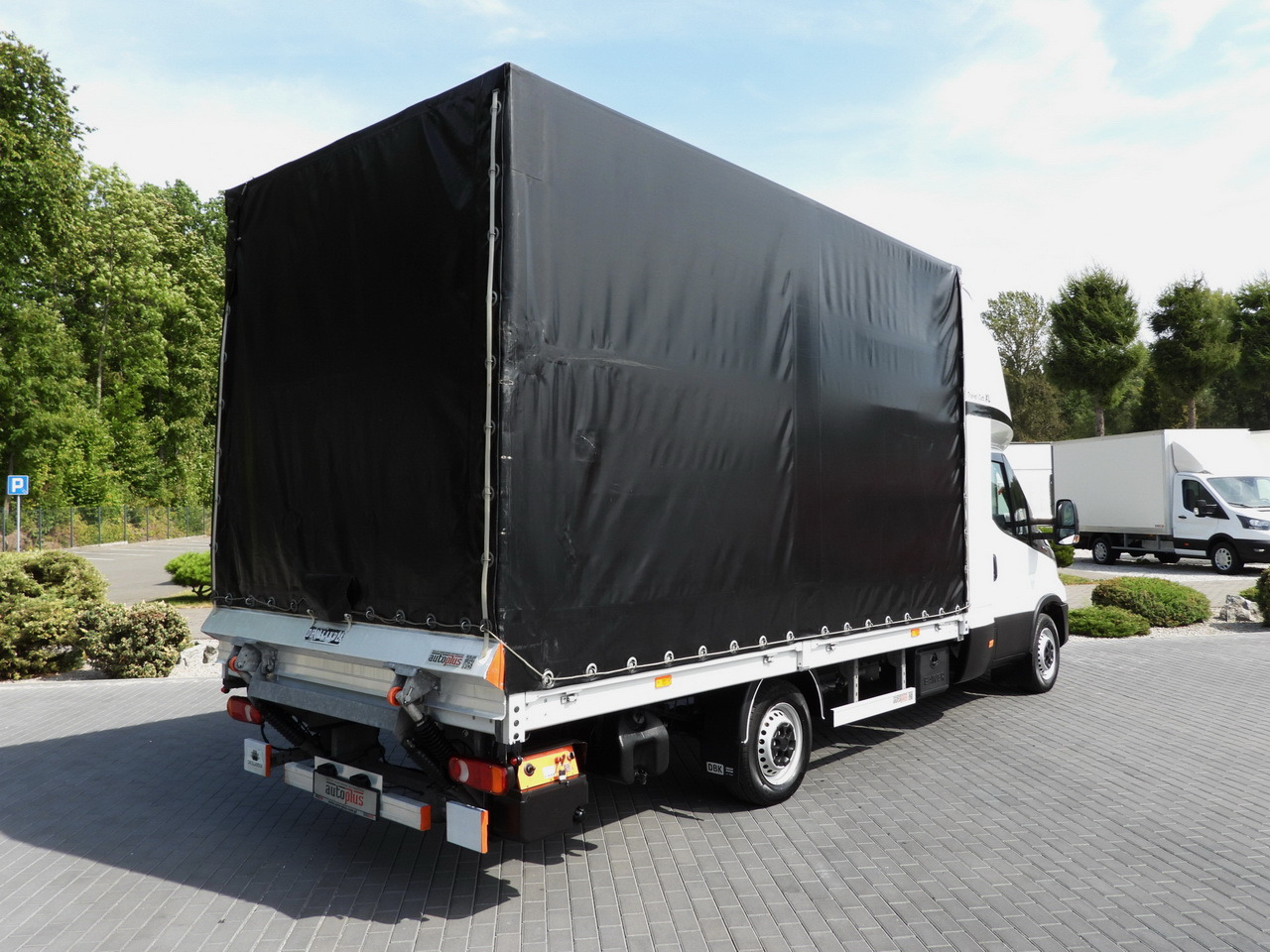 IVECO DAILY 35S18 TARPAULIN LIFT 8 PALLETS CRUISE CONTROL AIR CONDITIONING 180HP - Transporter mit Plane: das Bild 3 IVECO DAILY 35S18 TARPAULIN LIFT 8 PALLETS CRUISE CONTROL AIR CONDITIONING 180HP - Transporter mit Plane: das Bild 3
