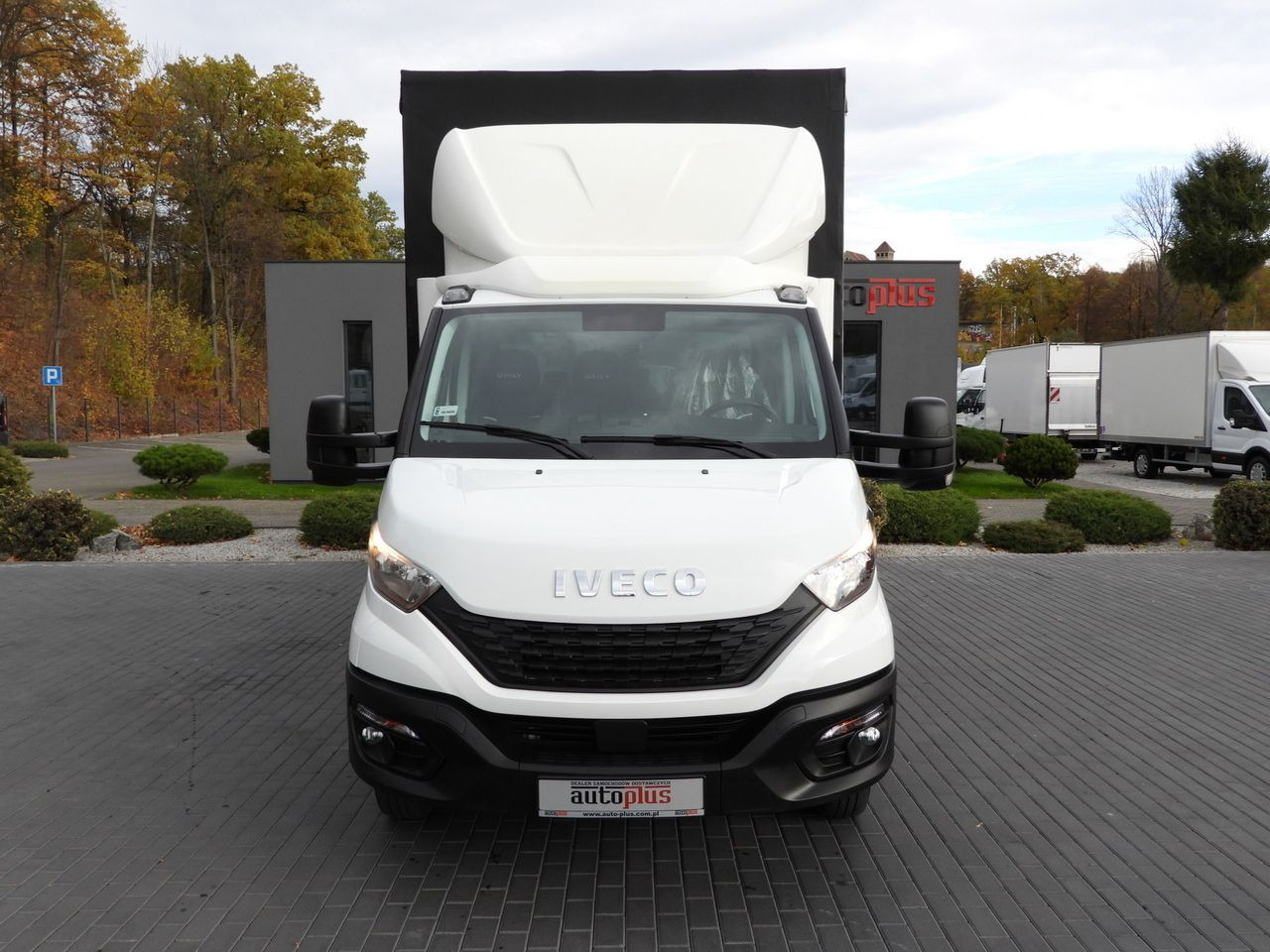 IVECO DAILY 50C17 TARPAULIN 10 PALLETS CRUISE CONTROL PNEUMATICS TWIN WHEELS AIR CONDITIONING 180HP - Transporter mit Plane: das Bild 5 IVECO DAILY 50C17 TARPAULIN 10 PALLETS CRUISE CONTROL PNEUMATICS TWIN WHEELS AIR CONDITIONING 180HP - Transporter mit Plane: das Bild 5
