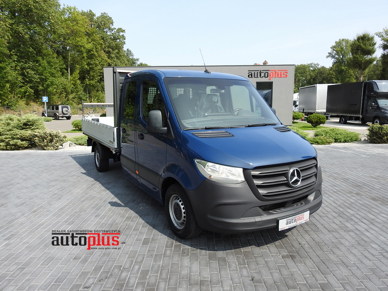 MERCEDES SPRINTER 316 STAKE BODY DOUBLE CABIN DOKA 7 SEATS AIR CONDITIONING 160HP - Transporter mit Doppelkabine: das Bild 1 MERCEDES SPRINTER 316 STAKE BODY DOUBLE CABIN DOKA 7 SEATS AIR CONDITIONING 160HP - Transporter mit Doppelkabine: das Bild 1