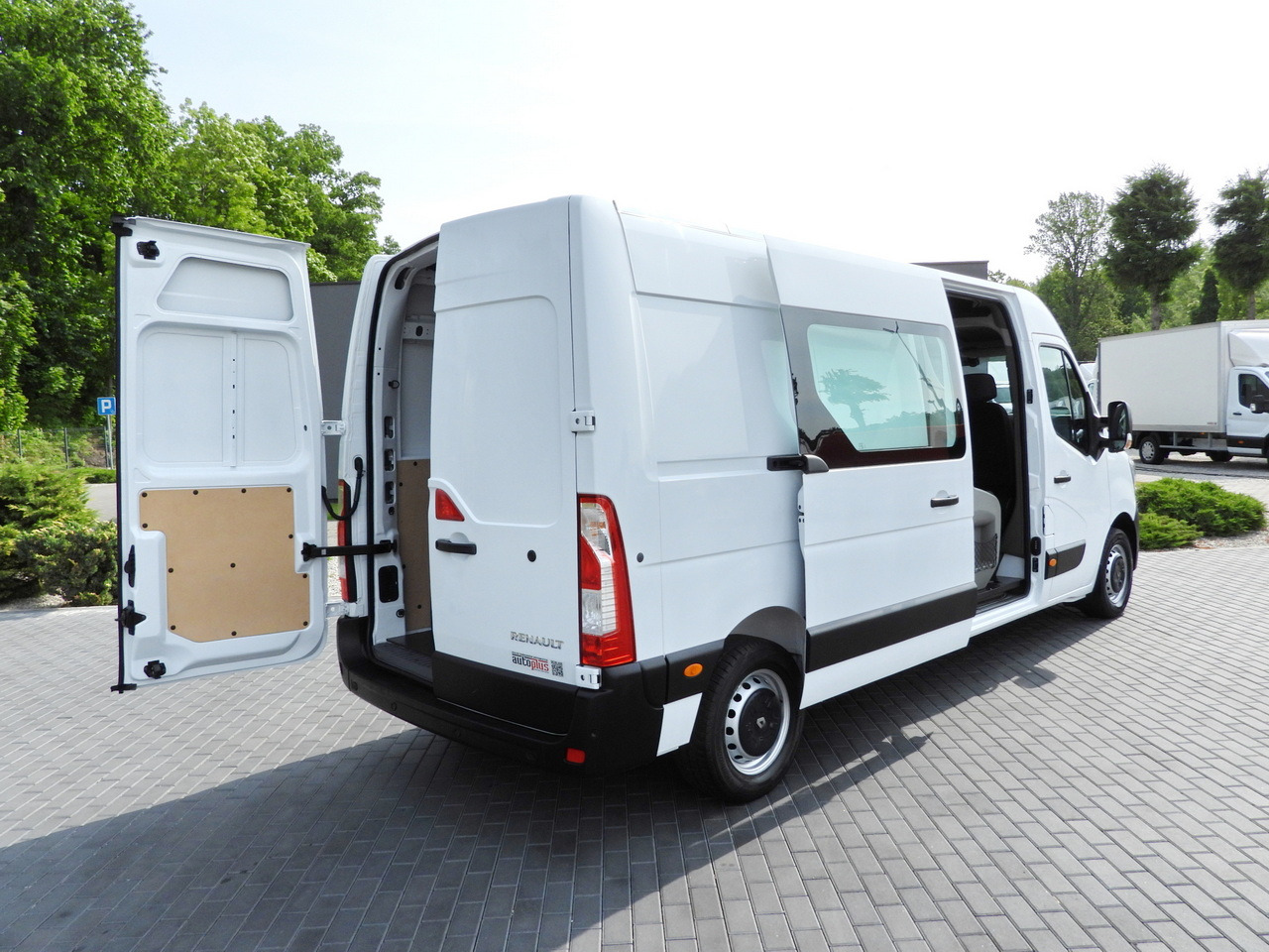 RENAULT MASTER BOX DELIVERY VAN 7 SEATS CRUISE CONTROL NAVIGATION LED LIGHTS AIR CONDITIONING 140HP - Kastenwagen: das Bild 3 RENAULT MASTER BOX DELIVERY VAN 7 SEATS CRUISE CONTROL NAVIGATION LED LIGHTS AIR CONDITIONING 140HP - Kastenwagen: das Bild 3