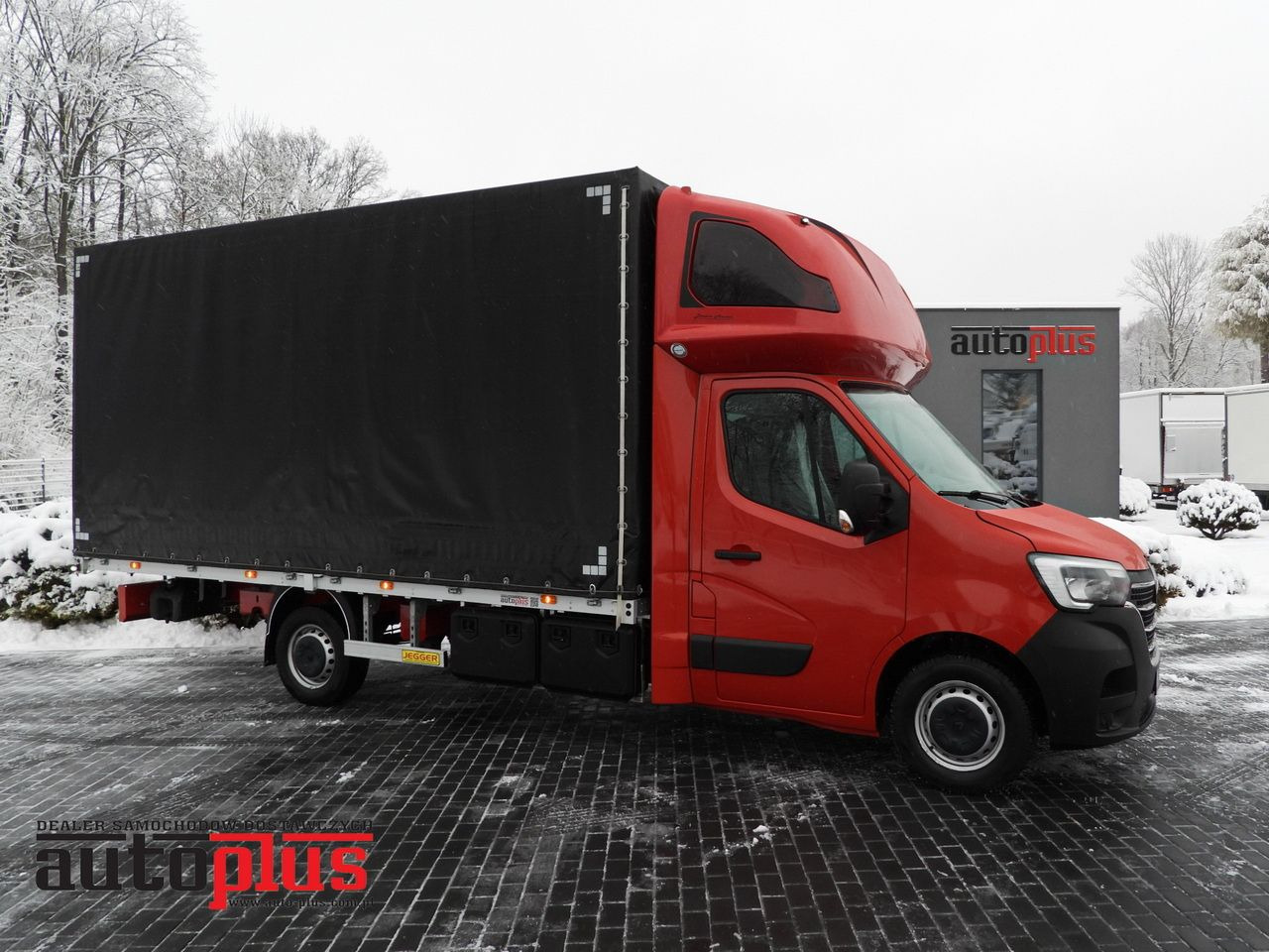 RENAULT MASTER TARPAULIN 10 PALLETS WEBASTO CRUISE CONTROL LED LIGHTS PNEUMATICS AIR CONDITIONING 165HP - Transporter mit Plane: das Bild 1 RENAULT MASTER TARPAULIN 10 PALLETS WEBASTO CRUISE CONTROL LED LIGHTS PNEUMATICS AIR CONDITIONING 165HP - Transporter mit Plane: das Bild 1