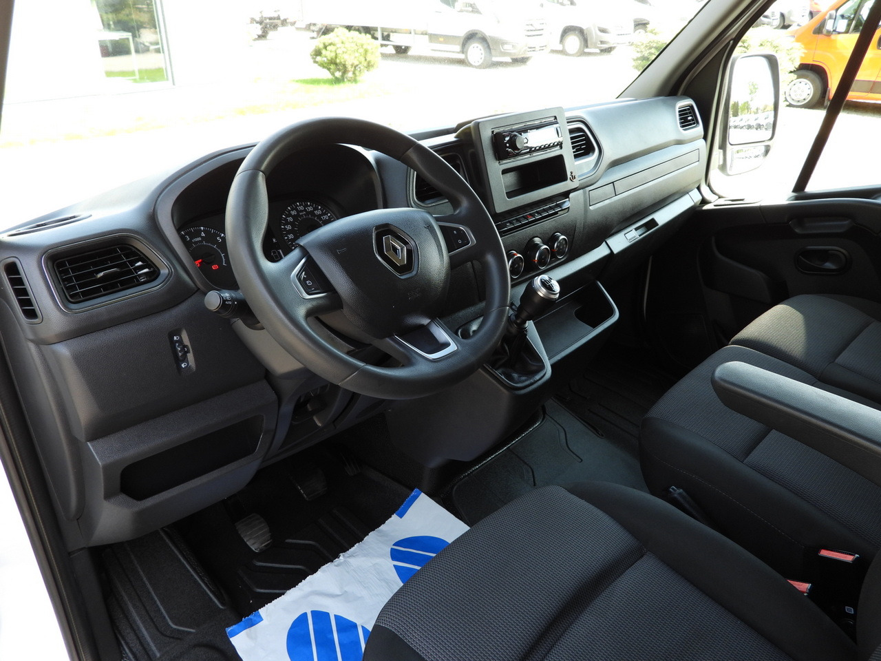 RENAULT MASTER TARPAULIN 10 PALLETS WEBASTO CRUISE CONTROL LED LIGHTS PNEUMATICS AIR CONDITIONING 165HP - Transporter mit Plane: das Bild 2 RENAULT MASTER TARPAULIN 10 PALLETS WEBASTO CRUISE CONTROL LED LIGHTS PNEUMATICS AIR CONDITIONING 165HP - Transporter mit Plane: das Bild 2