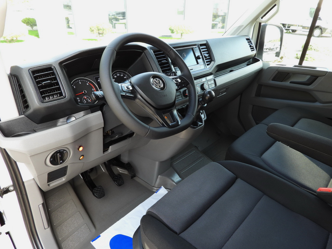 VOLKSWAGEN CRAFTER TARPAULIN LIFT 8 PALLETS CRUISE CONTROL LED LIGHTS TWIN WHEELS AIR CONDITIONING 180HP - Transporter mit Plane: das Bild 2 VOLKSWAGEN CRAFTER TARPAULIN LIFT 8 PALLETS CRUISE CONTROL LED LIGHTS TWIN WHEELS AIR CONDITIONING 180HP - Transporter mit Plane: das Bild 2