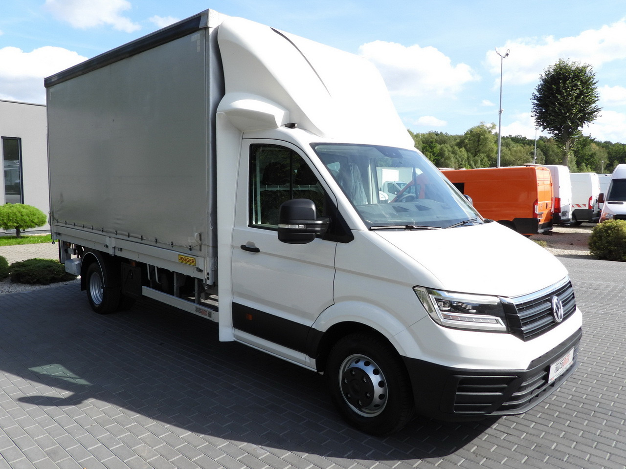 VOLKSWAGEN CRAFTER TARPAULIN LIFT 8 PALLETS CRUISE CONTROL LED LIGHTS TWIN WHEELS AIR CONDITIONING 180HP - Transporter mit Plane: das Bild 4 VOLKSWAGEN CRAFTER TARPAULIN LIFT 8 PALLETS CRUISE CONTROL LED LIGHTS TWIN WHEELS AIR CONDITIONING 180HP - Transporter mit Plane: das Bild 4