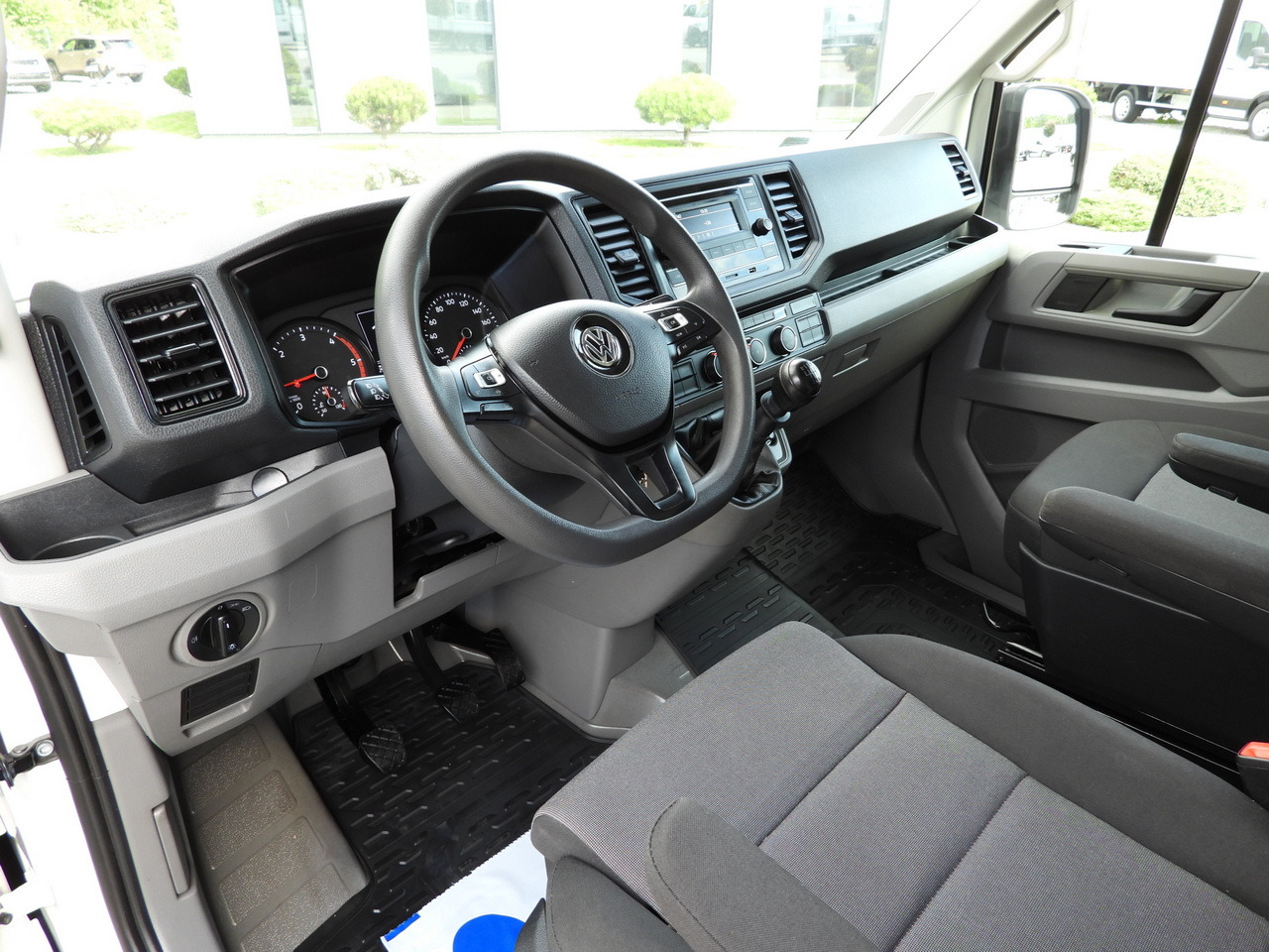 VOLKSWAGEN CRAFTER TARPAULIN LIFT 8 PALLETS WEBASTO CRUISE CONTROL LED LIGHTS AIR CONDITIONING 180HP - Transporter mit Plane: das Bild 2 VOLKSWAGEN CRAFTER TARPAULIN LIFT 8 PALLETS WEBASTO CRUISE CONTROL LED LIGHTS AIR CONDITIONING 180HP - Transporter mit Plane: das Bild 2