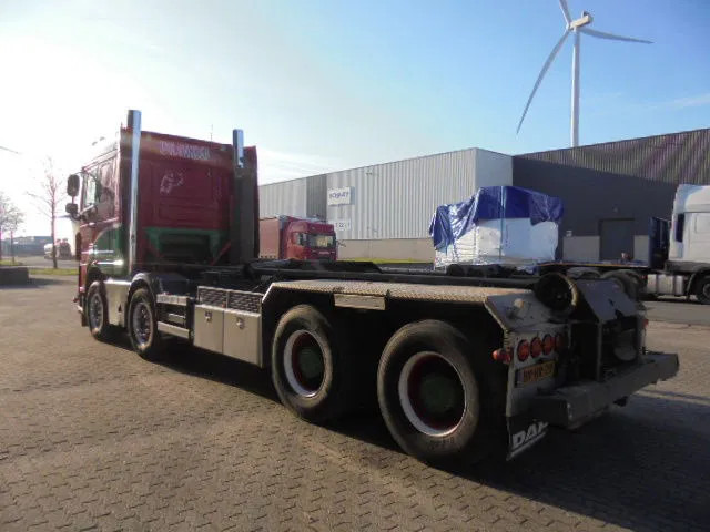 DAF XF 105 410 FAD 8X4 STEEL SUSPENSION - Abrollkipper: das Bild 5 DAF XF 105 410 FAD 8X4 STEEL SUSPENSION - Abrollkipper: das Bild 5