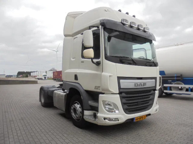 DAF CF 400 NL TRUCK - Sattelzugmaschine: das Bild 2 DAF CF 400 NL TRUCK - Sattelzugmaschine: das Bild 2