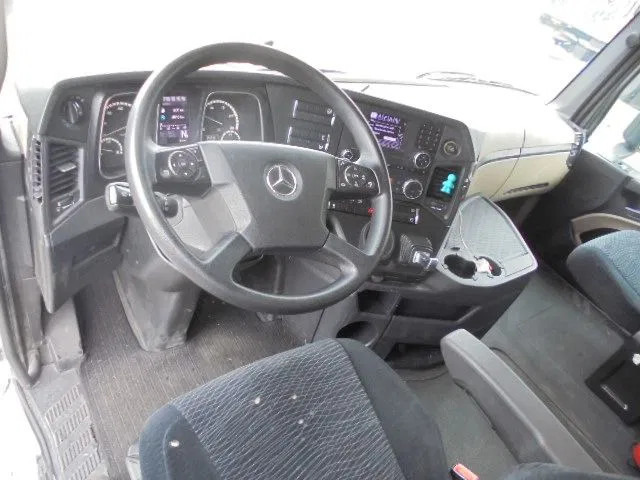 Mercedes-Benz Actros 1943 LS - Sattelzugmaschine: das Bild 5 Mercedes-Benz Actros 1943 LS - Sattelzugmaschine: das Bild 5