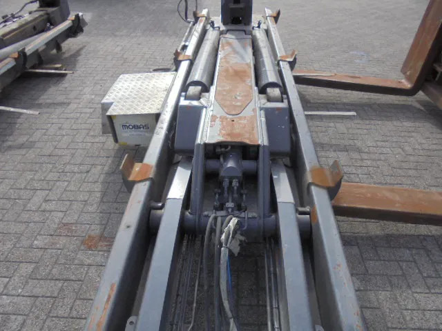 Abrollkipper VDL S25-620: das Bild 9 Abrollkipper VDL S25-620: das Bild 9