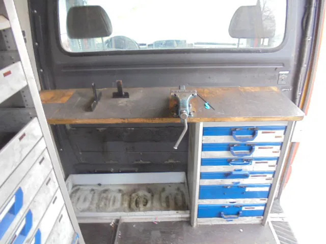 Volkswagen Crafter 35 BESTEL L2 H2 2.5 TDI 80 KW SERVICE CAR COMPLEET - Kastenwagen: das Bild 4 Volkswagen Crafter 35 BESTEL L2 H2 2.5 TDI 80 KW SERVICE CAR COMPLEET - Kastenwagen: das Bild 4