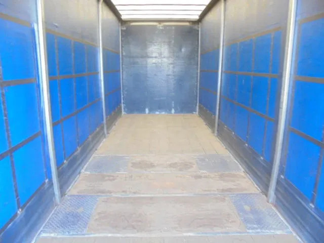 Volvo FH 460 6X2 NL TRUCK - Plane LKW: das Bild 5 Volvo FH 460 6X2 NL TRUCK - Plane LKW: das Bild 5