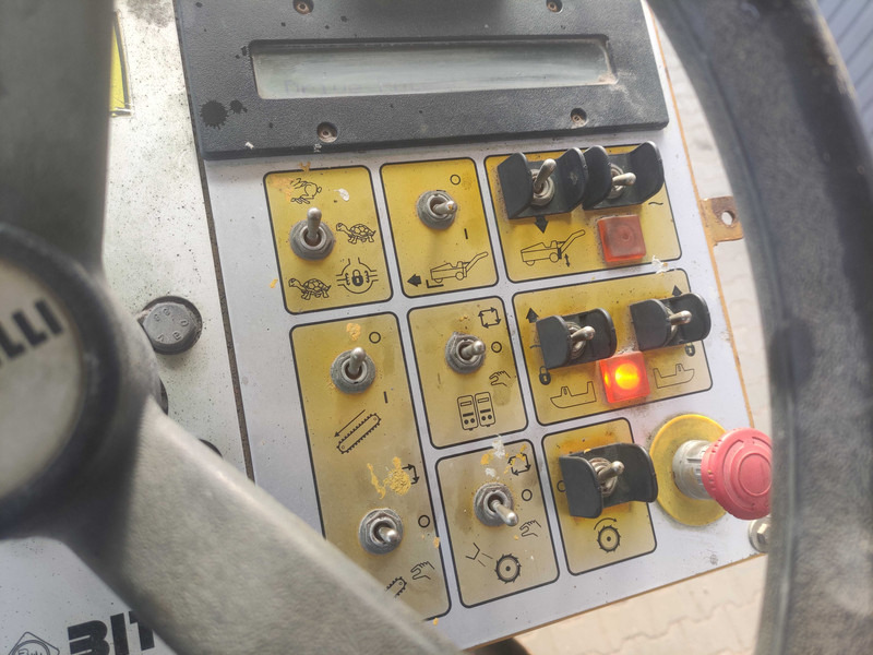 Kaltfräse Bitelli SF 101 R Bitelli - asphalt milling machine: das Bild 14