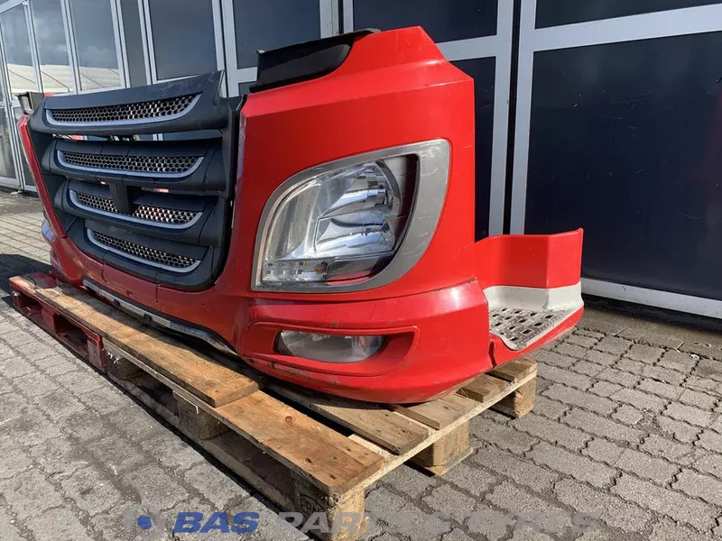 DAF XF106 Bumper DAF 2033875 - Stoßstange für LKW: das Bild 2 DAF XF106 Bumper DAF 2033875 - Stoßstange für LKW: das Bild 2
