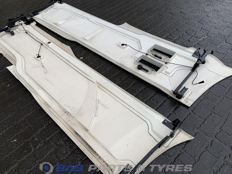 DAF XF106 Sideskirt Set DAF 1903109 - Karosserie und Außen für LKW: das Bild 5 DAF XF106 Sideskirt Set DAF 1903109 - Karosserie und Außen für LKW: das Bild 5