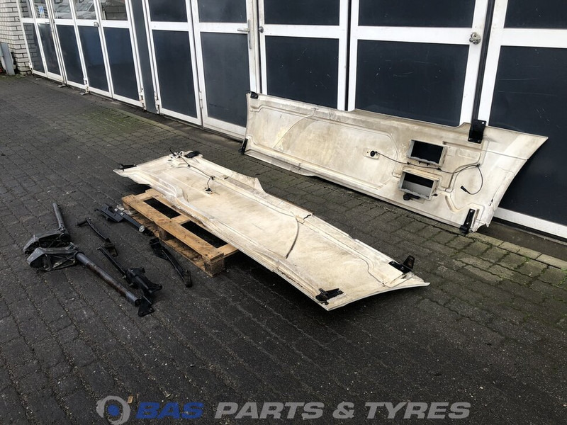 DAF XF106 Sideskirt Set DAF 1903109 - Karosserie und Außen für LKW: das Bild 5 DAF XF106 Sideskirt Set DAF 1903109 - Karosserie und Außen für LKW: das Bild 5