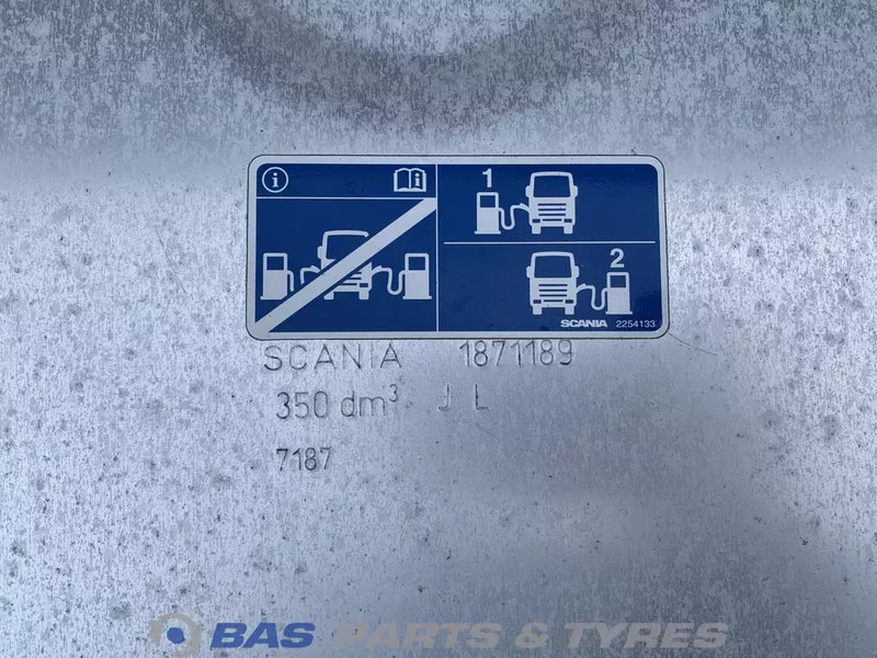 Scania Brandstoftank Scania 350 Liter 1871189 - Kraftstofftank für LKW: das Bild 5 Scania Brandstoftank Scania 350 Liter 1871189 - Kraftstofftank für LKW: das Bild 5