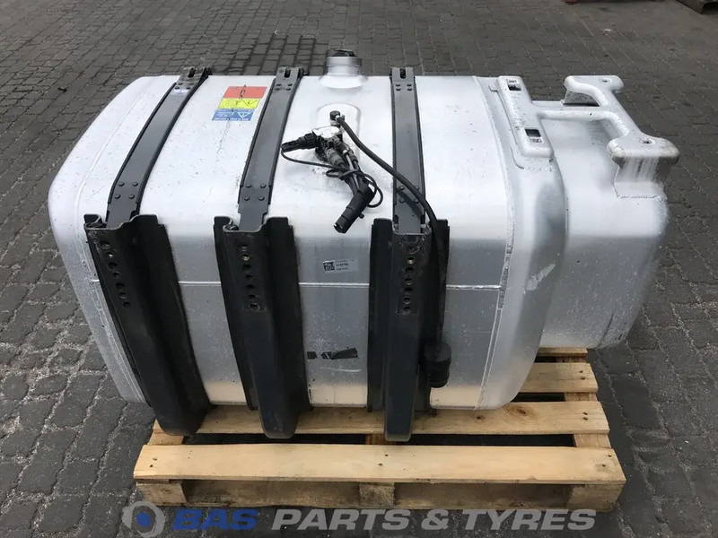 Scania Brandstoftank Scania 540 Liter 1887755 - Kraftstofftank für LKW: das Bild 3 Scania Brandstoftank Scania 540 Liter 1887755 - Kraftstofftank für LKW: das Bild 3