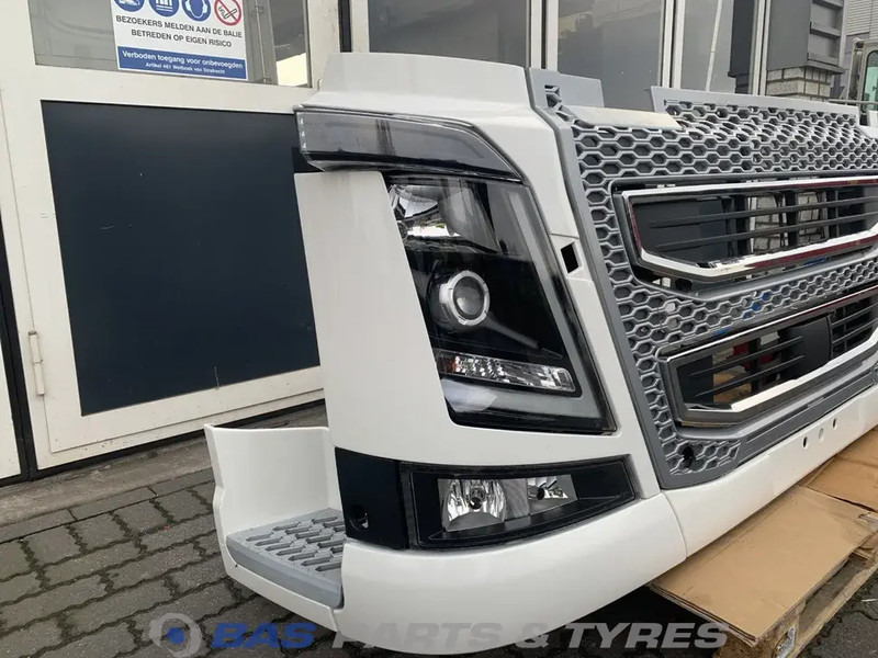 Volvo FH4 Bumper Volvo 82492251 - Stoßstange für LKW: das Bild 3 Volvo FH4 Bumper Volvo 82492251 - Stoßstange für LKW: das Bild 3