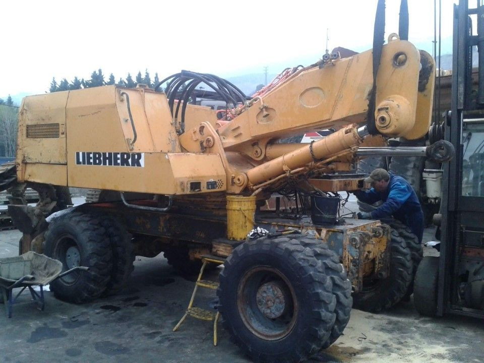 LIEBHERR A912 LI S/N: 358-481 (1991) - Mobilbagger: das Bild 1 LIEBHERR A912 LI S/N: 358-481 (1991) - Mobilbagger: das Bild 1
