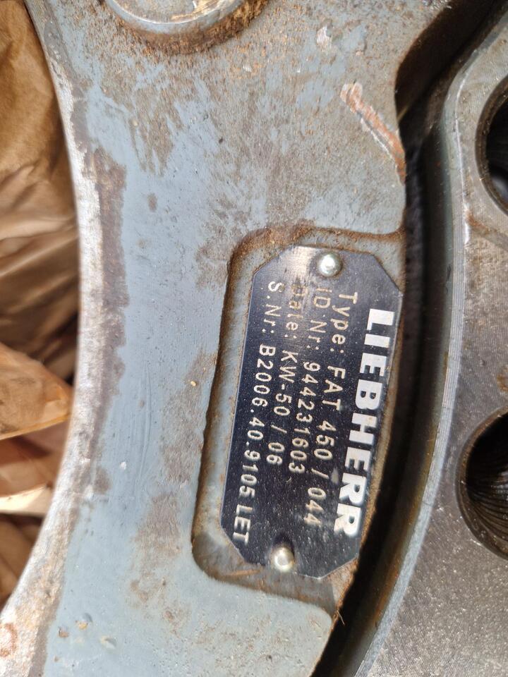 Mando Final Liebherr R954 li - Fahrantrieb für Bagger: das Bild 1 Mando Final Liebherr R954 li - Fahrantrieb für Bagger: das Bild 1