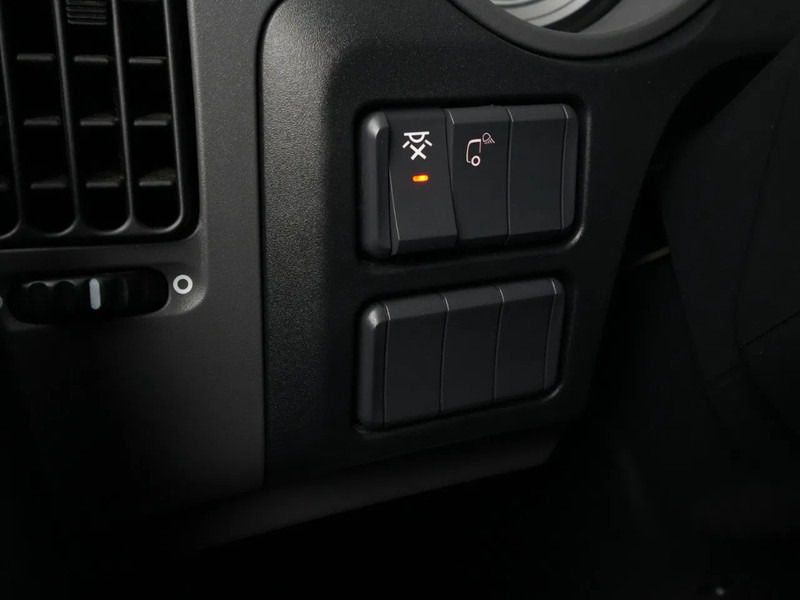 Sattelzugmaschine DAF XF 480 FT Super Space Cab, 2x Tanks, PTO Prep: das Bild 19