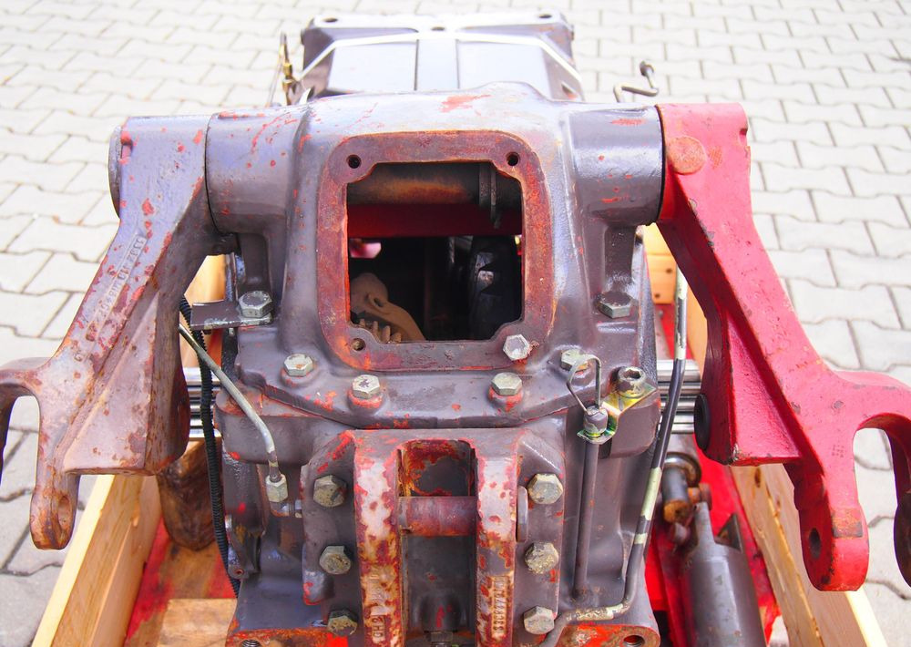 Części do Ciągnika Massey Ferguson MF 3000, 6000 Tylny most z podnośnikiem od MF 3000, 6000 - Hinterachse für Landmaschine: das Bild 4 Części do Ciągnika Massey Ferguson MF 3000, 6000 Tylny most z podnośnikiem od MF 3000, 6000 - Hinterachse für Landmaschine: das Bild 4