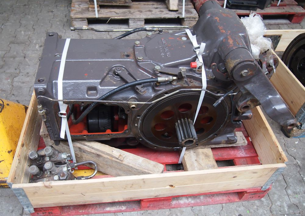 Części do Ciągnika Massey Ferguson MF 3000, 6000 Tylny most z podnośnikiem od MF 3000, 6000 - Hinterachse für Landmaschine: das Bild 5 Części do Ciągnika Massey Ferguson MF 3000, 6000 Tylny most z podnośnikiem od MF 3000, 6000 - Hinterachse für Landmaschine: das Bild 5